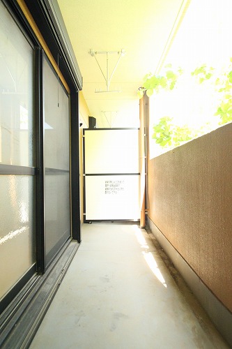 Balcony. Apamanshop Tsurugashima shop TEL: 049-233-7511