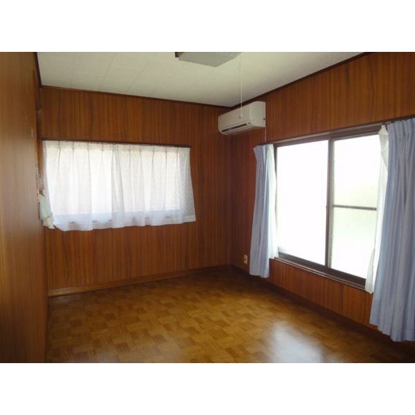 Other. 2F Western-style