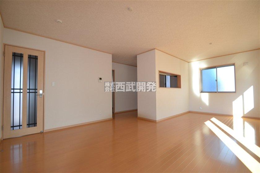 Same specifications photos (living). Color ・ Arrangement and the like will differ.  For more details, please contact us. 