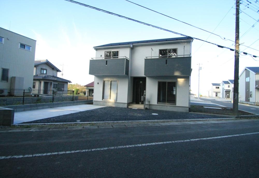 Local appearance photo. 1 Building appearance