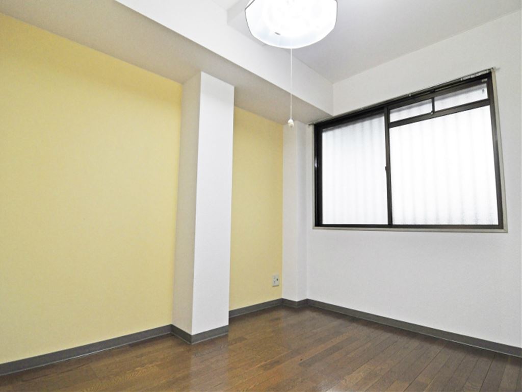 Other room space. The north side of the Western-style