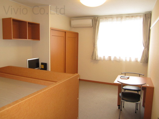 Living and room. table ・ Also equipped with a chair.