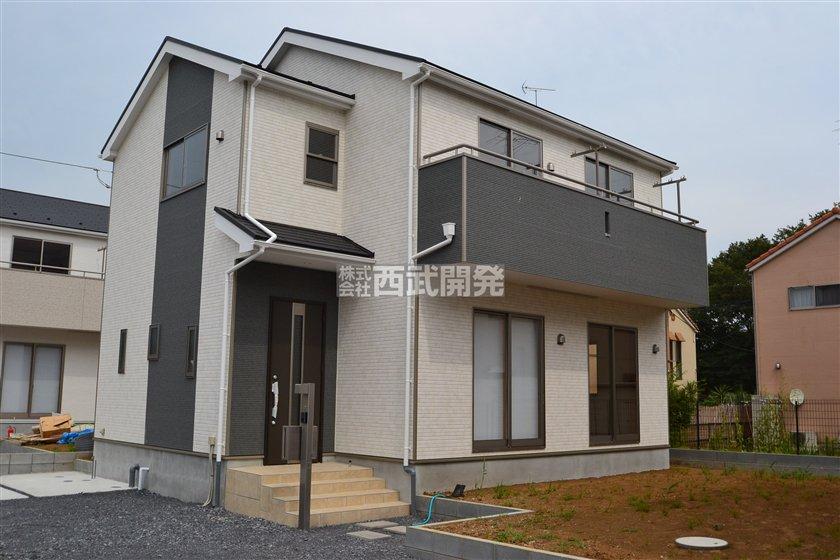 Local appearance photo. 8 Building site (August 2013) Shooting