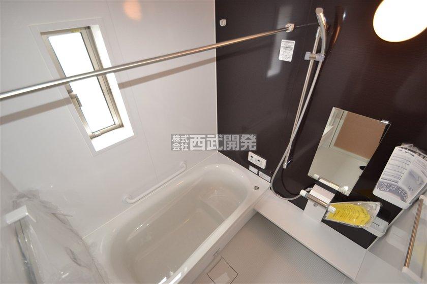 Bathroom. 8 Building room (August 2013) Shooting