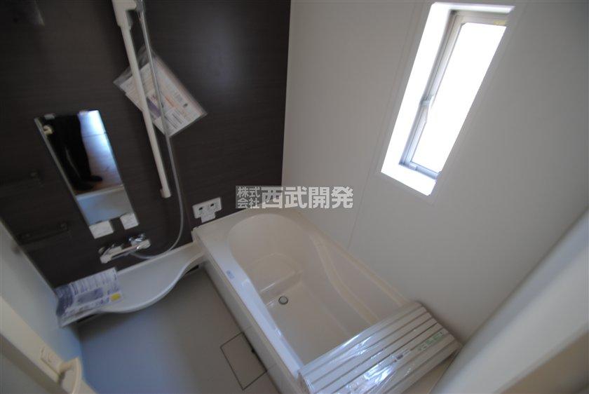 Bathroom. 6 Building Kitchen (November 2013) Shooting