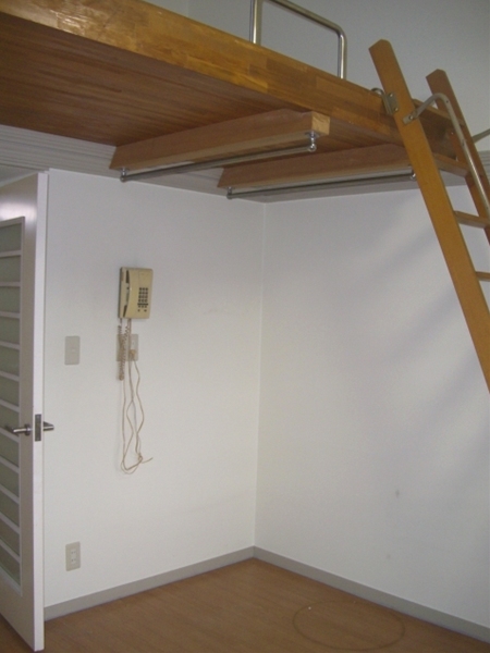 Other room space. loft