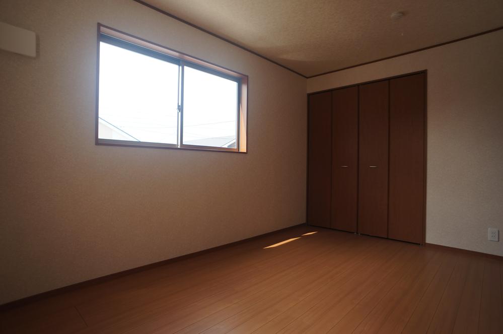 Other introspection. Indoor (September 2013) Shooting