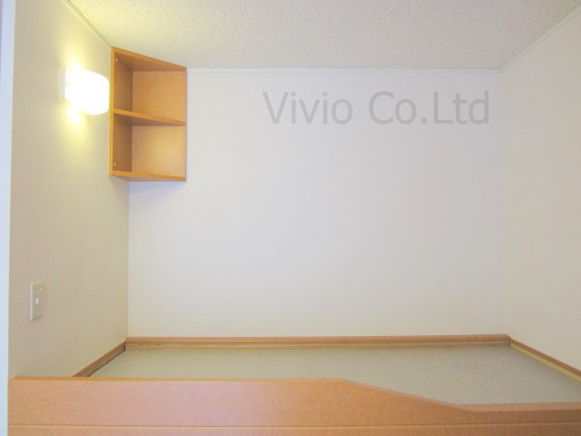 Other room space. Beds are Room.