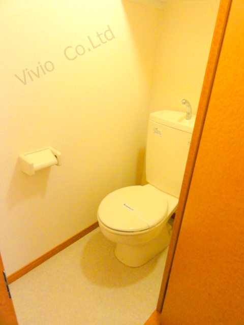 Toilet. bus, It is another toilet.