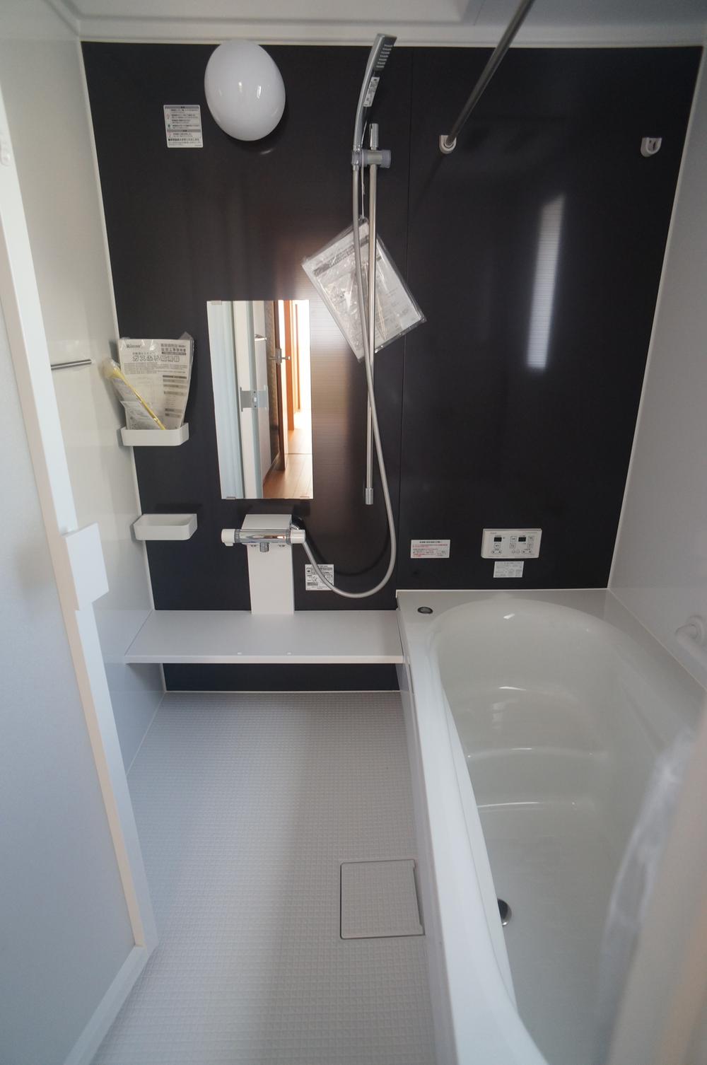 Bathroom. Indoor (September 2013) Shooting