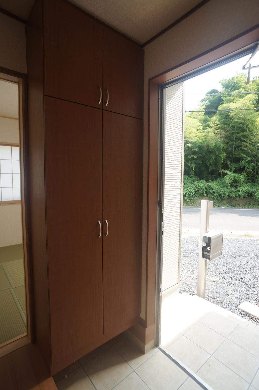 Other introspection. Indoor (September 2013) Shooting