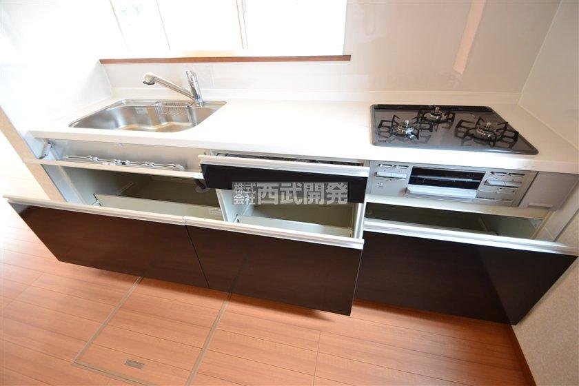 Kitchen. Room (August 2013) Shooting