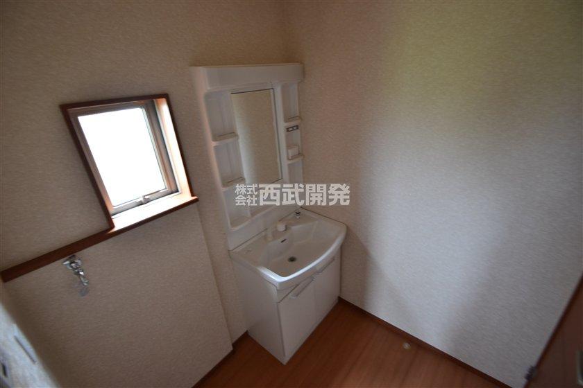 Same specifications photos (Other introspection)