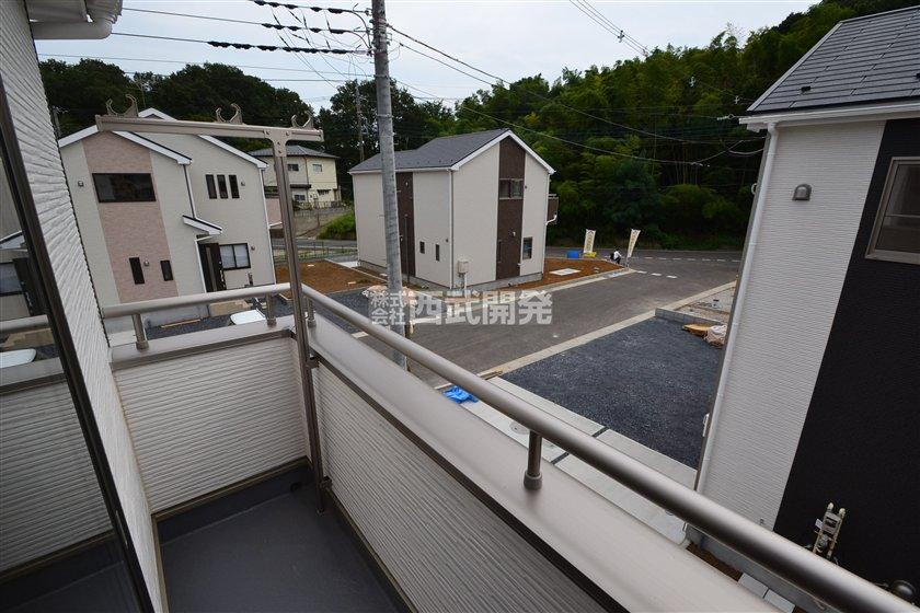 Balcony. Local (August 2013) Shooting