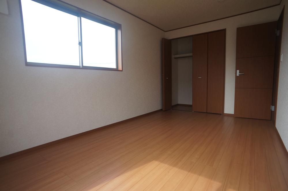 Non-living room. Indoor (September 2013) Shooting