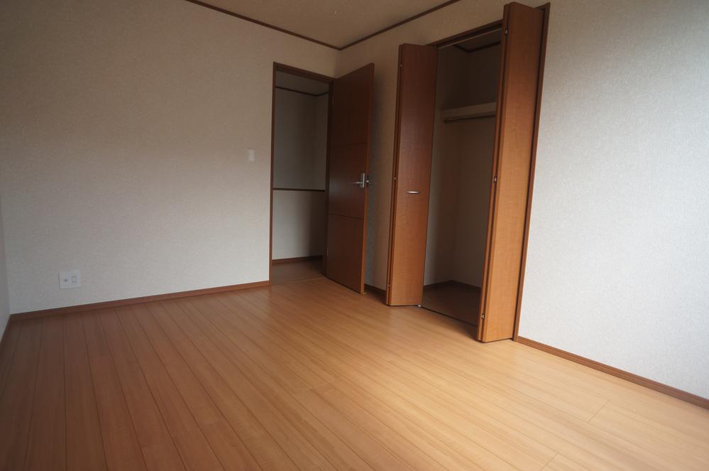 Non-living room. Indoor (September 2013) Shooting