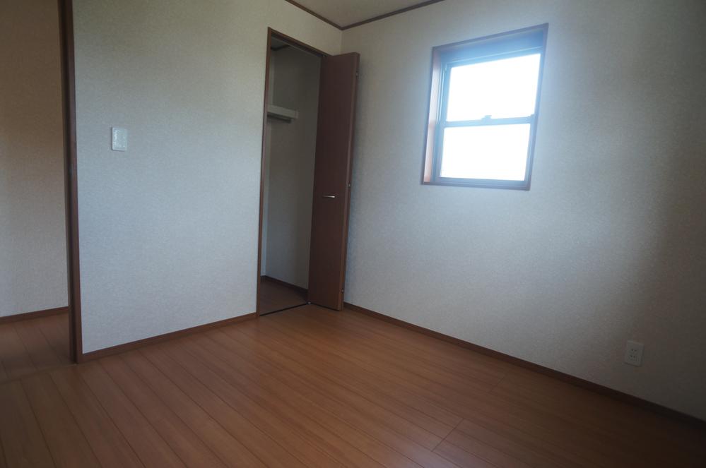 Non-living room. Indoor (September 2013) Shooting