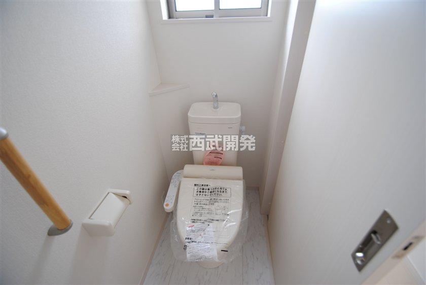 Same specifications photos (Other introspection). Same specifications toilet
