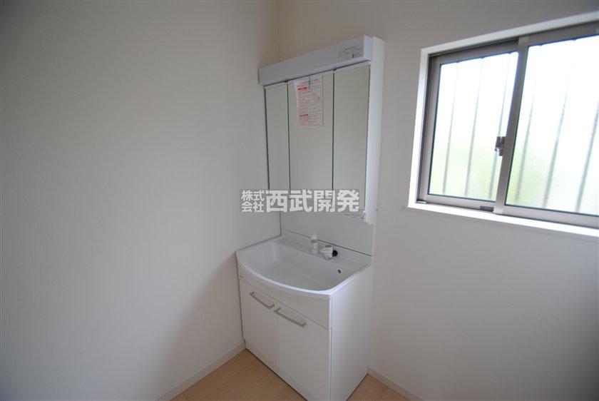 Same specifications photos (Other introspection). Same specifications Wash