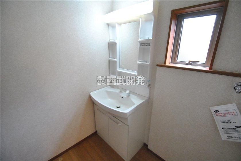 Wash basin, toilet. Color ・ Arrangement and the like will differ. For more details, please contact us. 