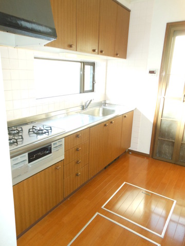 Kitchen. System kitchen