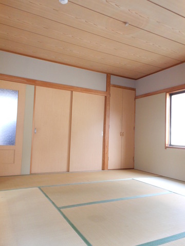 Living and room. Japanese-style room 8 quires