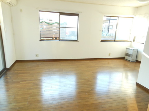 Living and room. About 13 Pledge of living