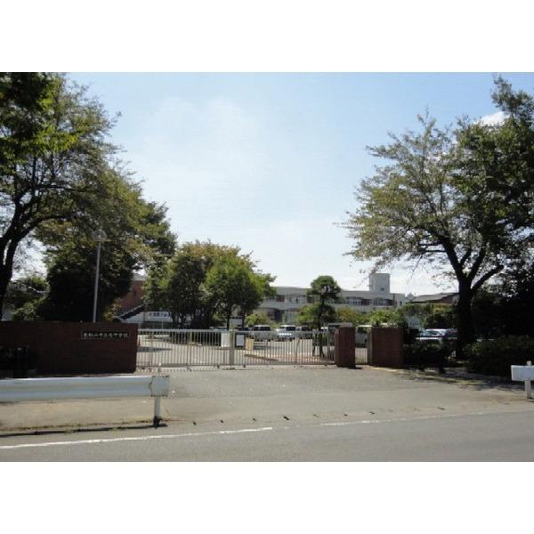 Primary school. Higashi-Matsuyama Municipal child to elementary school 1247m