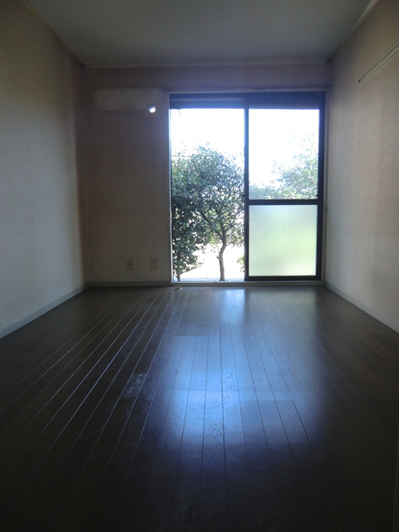 Other room space. 6 tatami Western-style