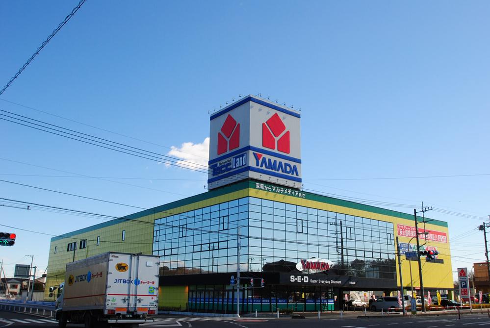 Shopping centre. To Yamada Denki 780m