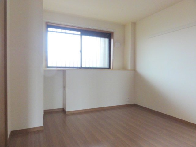 Other room space. 6.5 Pledge of Western-style