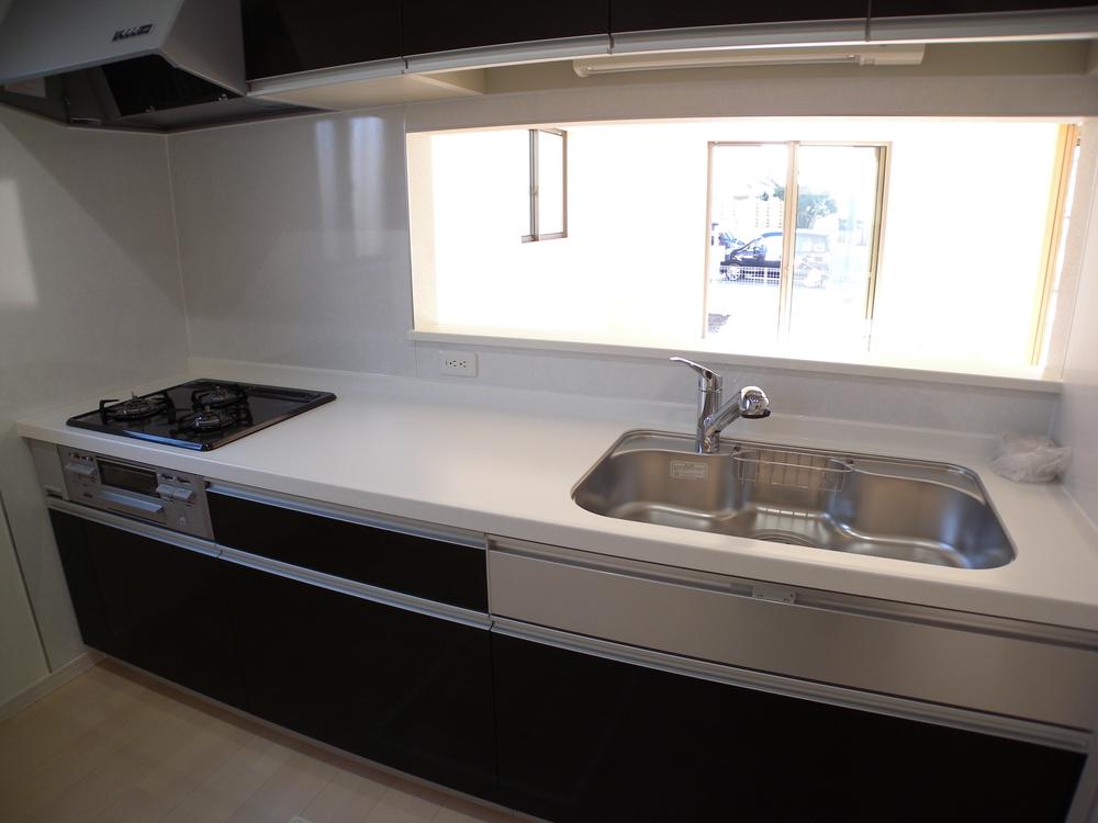 Kitchen. Indoor (12 May 2013) Shooting