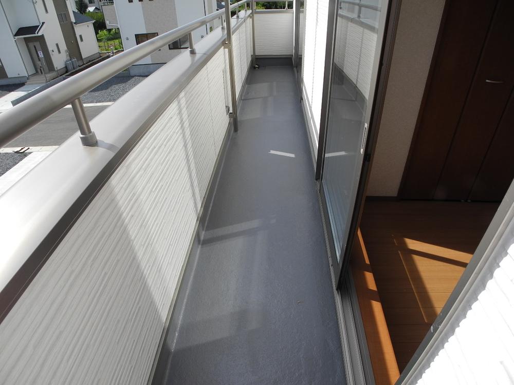 Balcony. Local (September 2013) Shooting