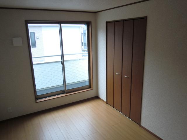 Non-living room. Indoor (September 2013) Shooting