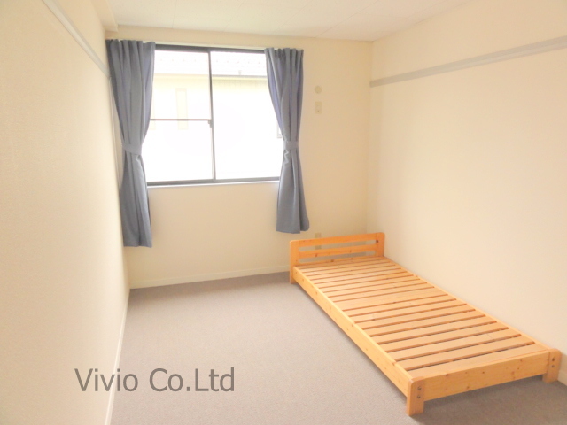 Other room space. It is the second floor of the Western-style. The floor has become a Katto specification!