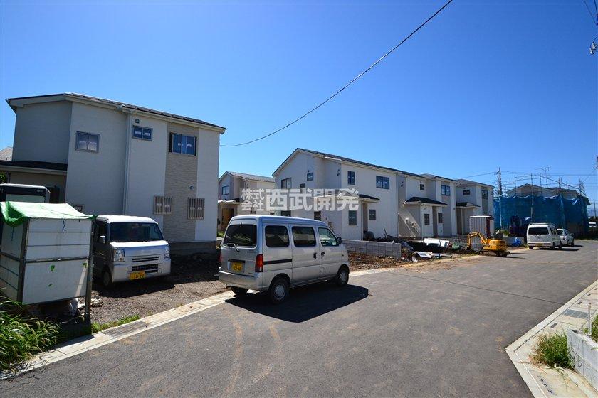 Local photos, including front road. Local (September 2013) Shooting