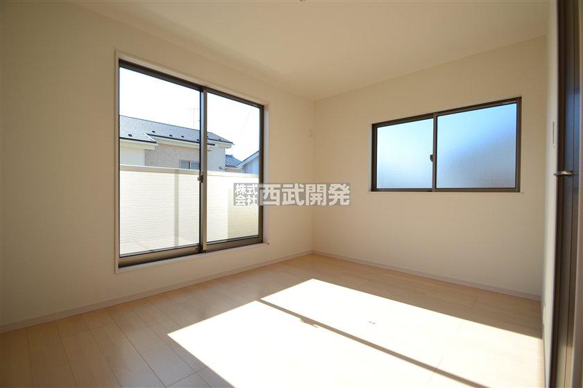 Non-living room. Indoor (10 May 2013) Shooting