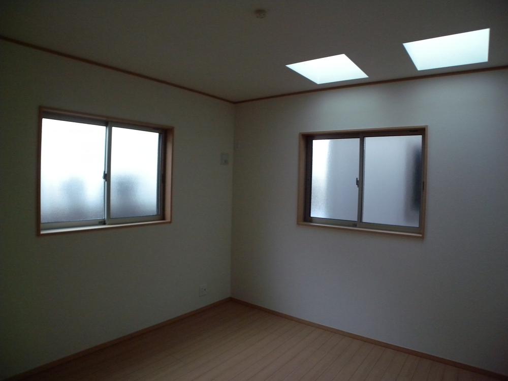 Non-living room. Indoor (12 May 2013) Shooting