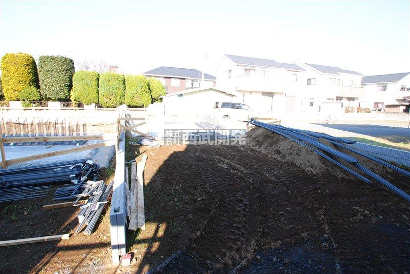 Local appearance photo. Local (12 May 2013) Shooting