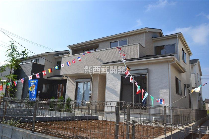 Local appearance photo. Local (10 May 2013) Shooting