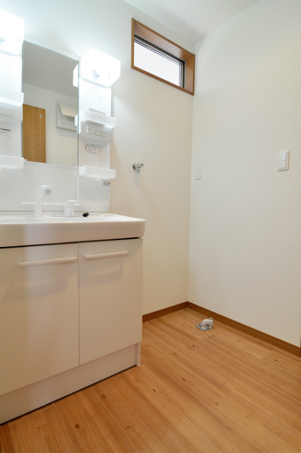 Washroom. Wash dressing room