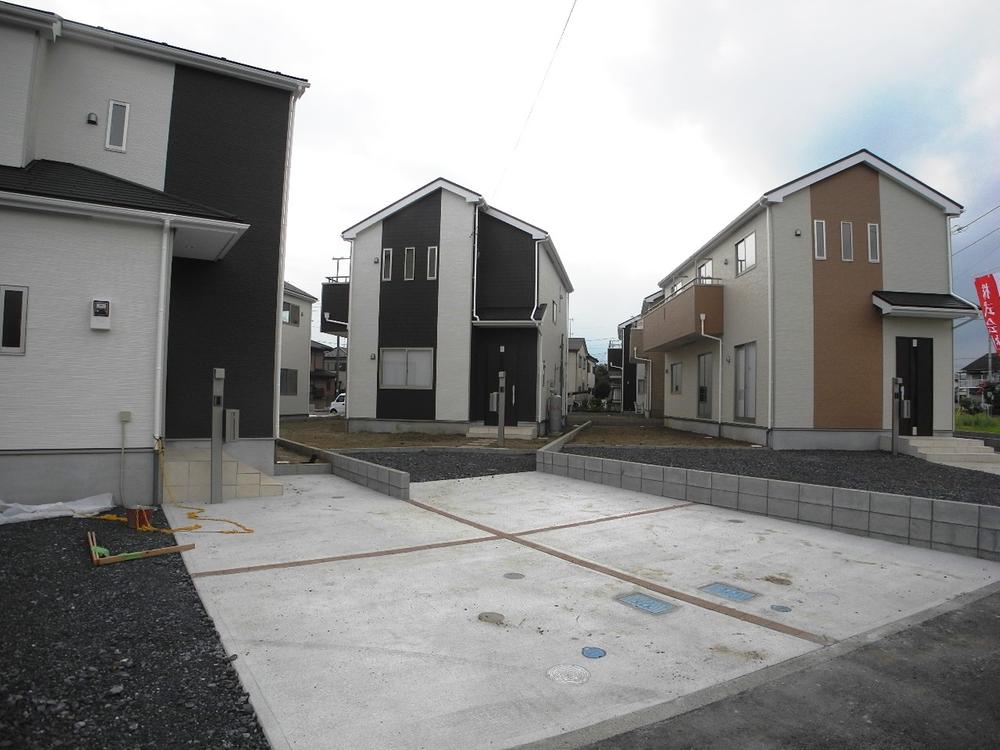 Local appearance photo. Car space two possible Local (August 2013) Shooting