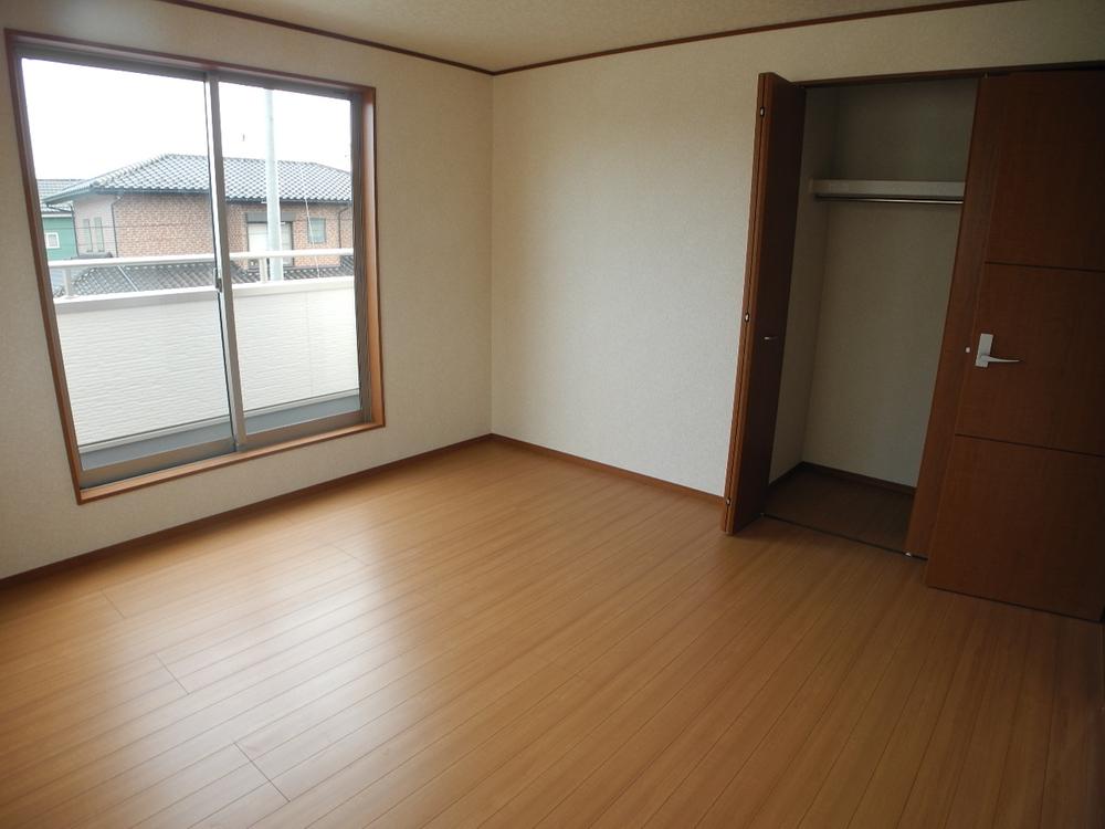 Non-living room. Room (August 2013) Shooting