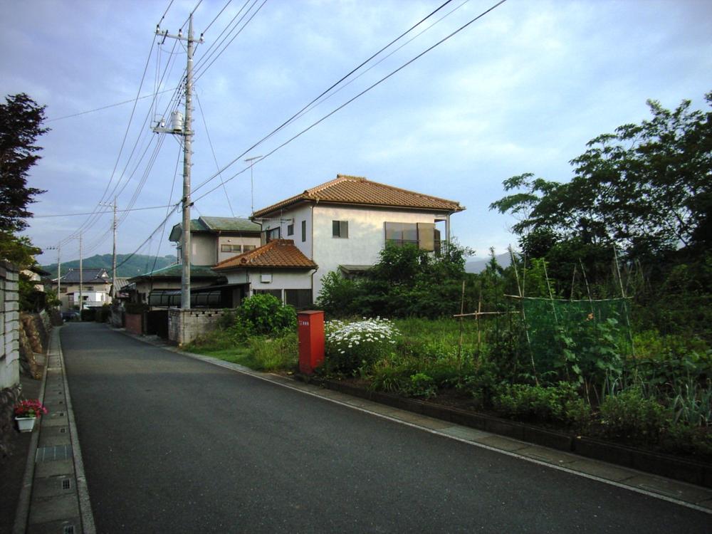 Local photos, including front road. Local (June 2013) Shooting