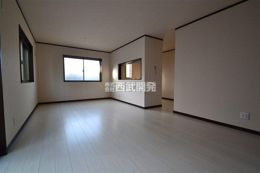 Living. Indoor (12 May 2013) Shooting