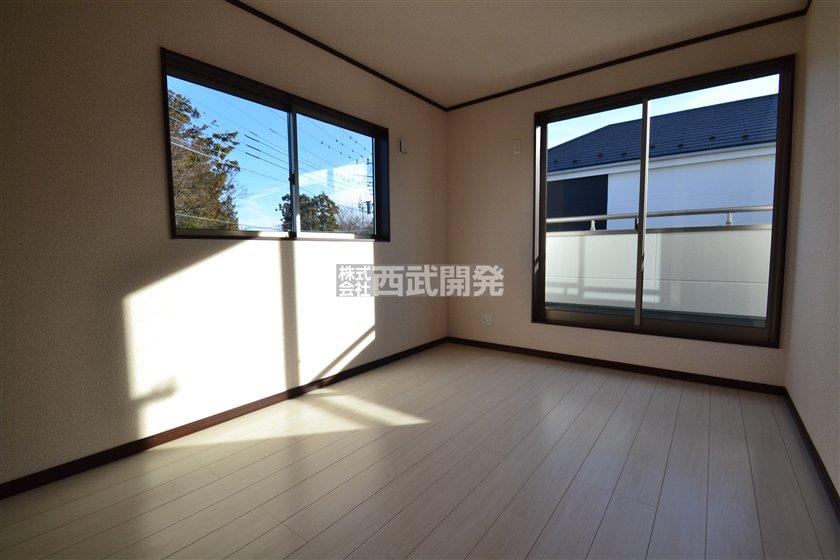 Non-living room. Local (12 May 2013) Shooting