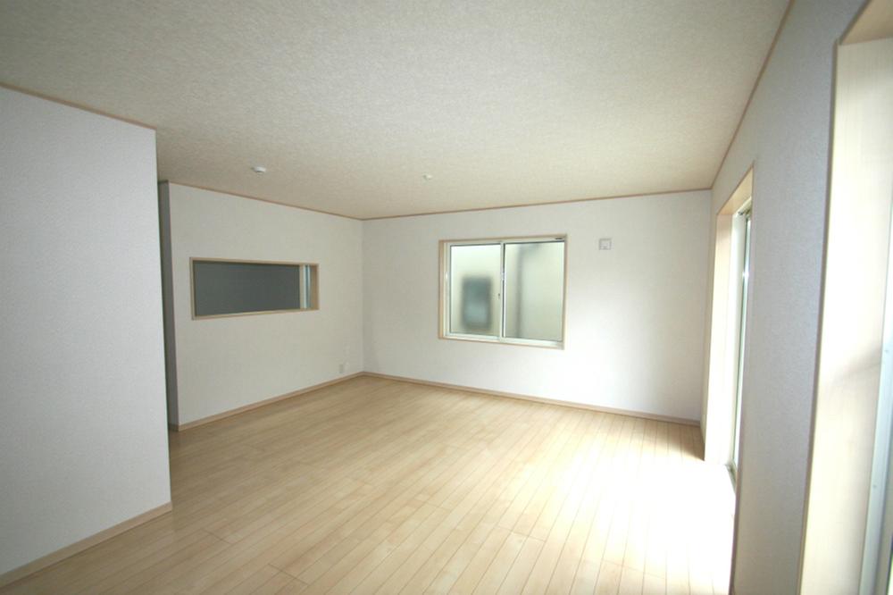 Living. Reference construction cases: Living