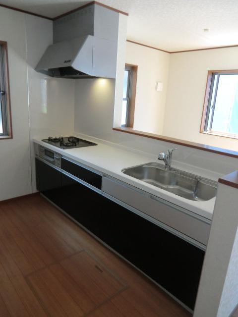 Same specifications photo (kitchen)