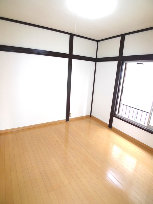 Living and room. Flooring