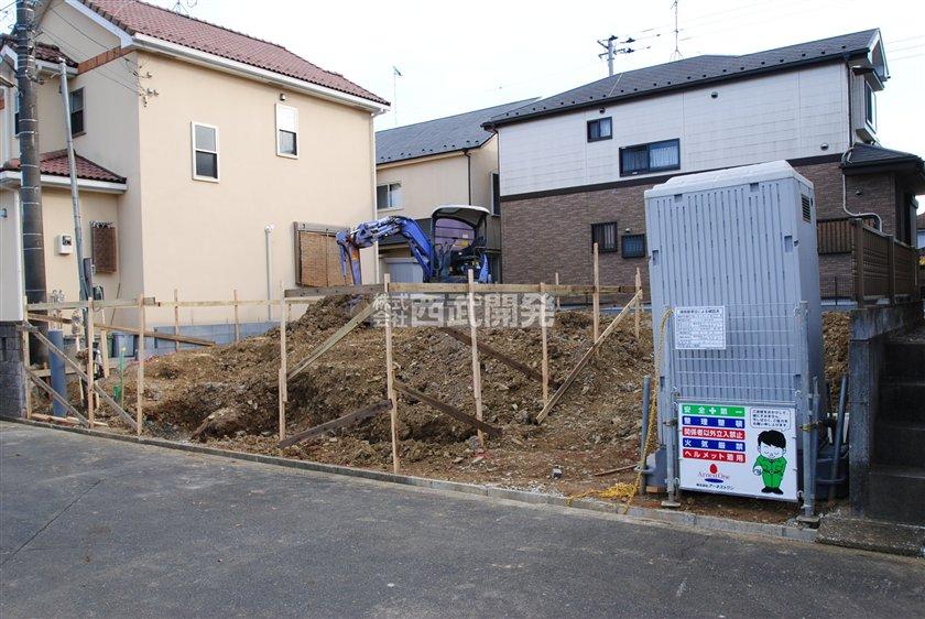 Local appearance photo. Local (12 May 2013) Shooting